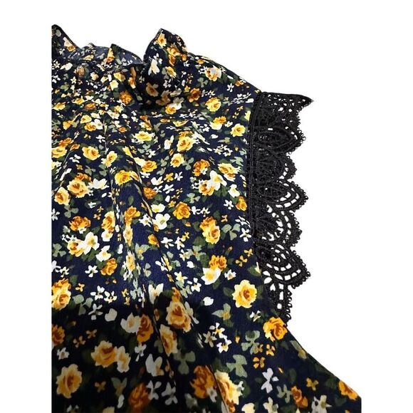 SHEIN Women's Floral Lace Trim Sleeveless Blouse Multicolor Size S - Picture 2 of 6